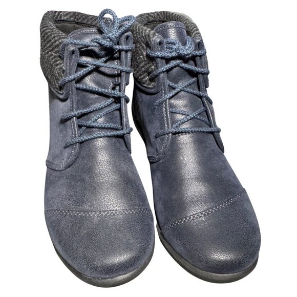 Clarks Cloudsteppers Boots Women Sillian Frey Ankle Navy Size 7 NWT - Picture 3 of 9